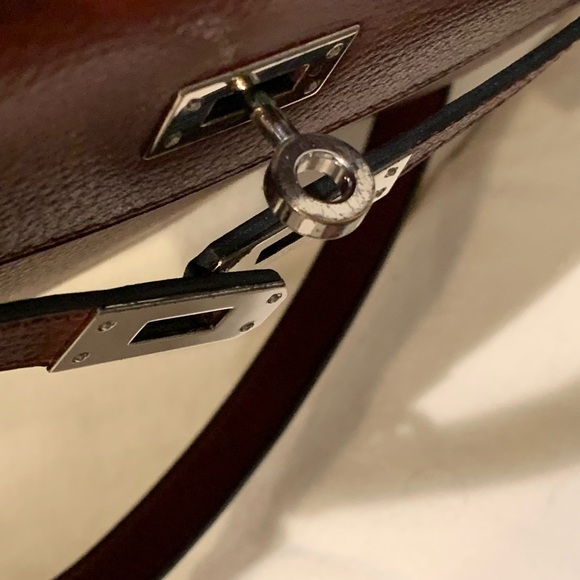 🟥Sold🟥Hermes Kelly 25 in luxe Burgundy color PHW - Picture 10 of 16
